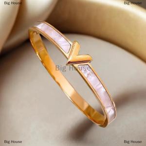 [COD] Big House สร้อยข้อมือไทเทเนียมเหล็กรูปตัว V สำหรับผู้หญิงเครื่องประดับแฟชั่นเครื่องประดับกำไลคริสตัลของขวัญ