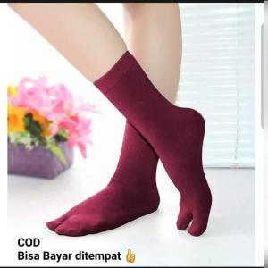 Kaos Kaki Jari Wanita Muslimah
