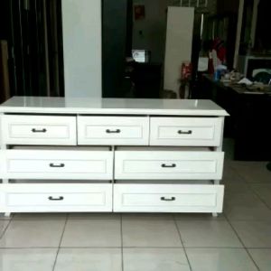 Diswar Meja Tv Laci Italy Series Putih Uk 160/TRINITYJAYAFURNITURE