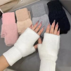 Fashion Soft Half Finger Gloves Solid Color Warm Insulation Fingerless Gloves Winter Womens Wear Accessory