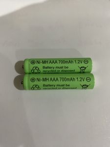 ถ่านชาร์จ 1.2V AA 700mAh/AAA 700mAh ที่มีคุณภาพสูง รางชาร์จถ่าน 4ช่อง L325