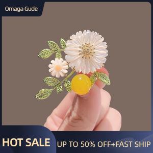 Omaga Fashion Small Daisy Flower Brooch Women Clothing Coat Jewelry Party Accessories Gift
