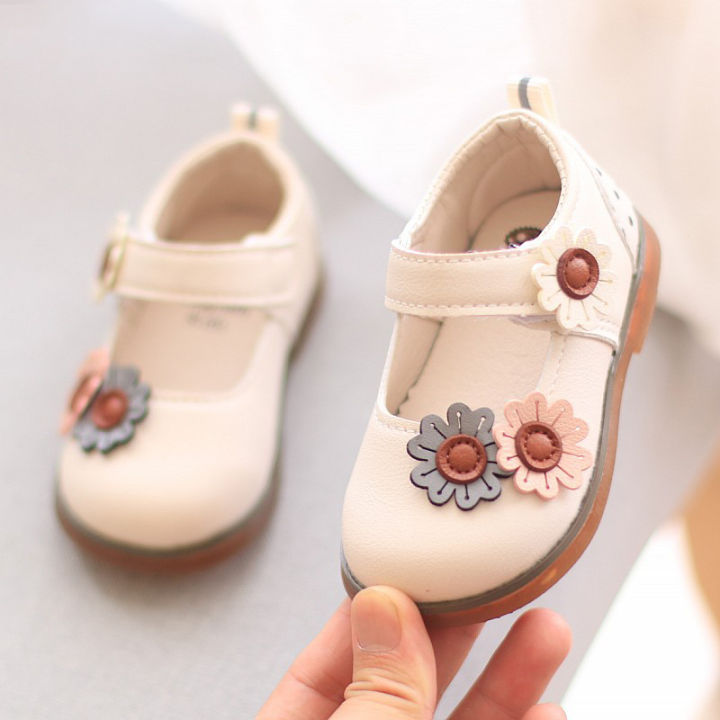 Girls hot sale princess shoes