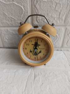 jam weker / jam beker / jam meja / jam alarm 8819/3301