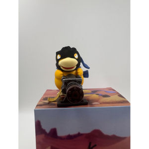 AU Handsome and fierce Gatling Duck figure in disguise cos Mechanical Ornament ElfFigure Model