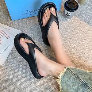 ❤️88Home❤️ FW35 New style Thick-soled non-slip flip-flops for women perfect outdoors wearing sandals