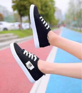 รองเท้าผ้าใบแฟชั่นหญิง code:cx005 แนะนำเพิ่ม1-2ไซส์ พร้อมส่งจากไทย