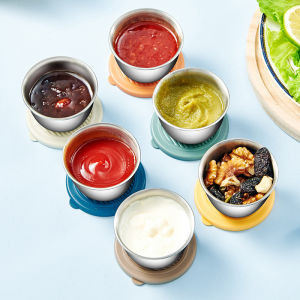 VIVOLILV 🚚การจัดส่ง 2-3 วัน🚚304 ถ้วยซอสพร้อมฝาปิดสเตนเลส / ถ้วยใส่เครื่องปรุงขนาดเล็ก / ถ้วยซอสกันรั่วดีไซน์หมี / กล่องจัดระเบียบน้ำสลัดแบบพกพาสำหรับห้องครัว