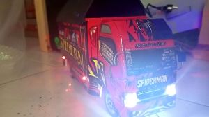 truk oleng full variasi lampu terpal spiderman