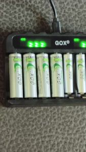 GOX 8 Slots Smart Battery Charger Independent Charging Battery Charger (Black) For Energizer 1.2V AA/AAA Ni-MH Rechargeable Batteries