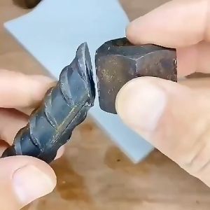 กาวน้ำมัน/กาวแรงสำหรับงานเซรามิก หนัง แก้ว ไม้ ซ่อมยาง กาวเอนกประสงค์ ทนอุณหภูมิสูง