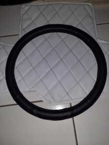 Cover Pelindung sarung stir Bahan Karet lapis Kulit Kombinasi warna Mobil Suzuki katana