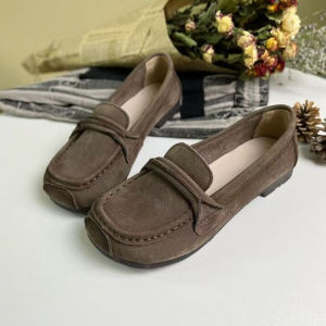 Free Shipping 2026 New Spring And Autumn Collection: Soft Leather Retro-Style Flat-Soled Slip-On Shoes For Women Featuring A Soft Sole And A Beanie-Like Design