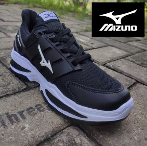 Sepatu volly Mizuno terbaru sepatu Running voli asic profesional sepatu volly ball wanita mizuno 2020 sepatu mizuno terbaru 2021 Sepatu Asicst volly Sepatu Voly Asicst Sepatu Olahraga Pria Sepatu Lari Pria Sepatu Volly VolleybalL