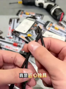 Antislip Crossed Spring Bit Hex 6.35mm Shank Magnetic Retention Rustproof Construction for Professional Tool