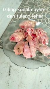 Gilingan Daging & Bumbu: Membuat Getuk Singkong Sambel Kacang