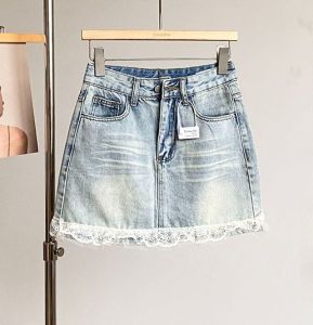GHAOHES กระโปรงยีนส์สั้นลูกไม้เอวสูง การออกแบบวินเทจแบบเรียบ มีซับใน(6608)