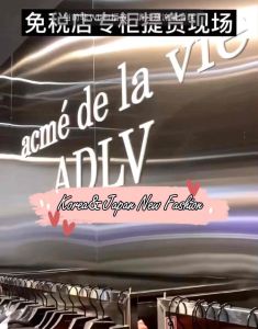 Korea ADLV Original 【🇲🇾Ready Stock】Men and Women Girl in Red Teddy Bear Graphic Oversized Short-sleeved T-shirts Fashion Tee Top