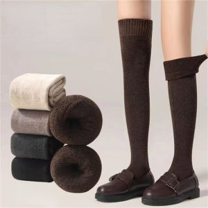 ถุงเท้ายาวเหนือเข่าสำหรับผู้หญิง - ถูกเลือกของผู้หญิงให้ส่วนผสมด้วยถุงเท้ายาวถึงเข่าฤดูใบไม้ผลิและฤดูใบไม้ร่วง ถูกที่ดิฉันสร้างของคนและยังสูงพื้นฐาน