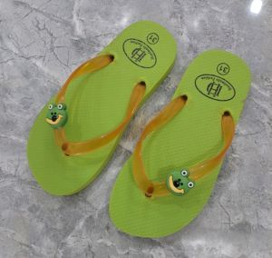 dép xỏ ngón bé chất liệu đế cao su chống trơn trượt quai mềm dẻo mang êm chân siêu bền size 25 đến 35..