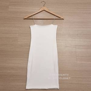 เดรสสายเดี่ยว สายฝอ. ผ้า2ชั้นทั้งตัว #สายสปาเก็ตตี้ ทรงเข้ารูปกระชับตัว เนื้อผ้าเรย่อนผสมสแปนเด็กซ์