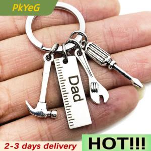PkYeG Dad Letters Keychains Creative Keyring Handbag Decor Pendant Fathers Day Gifts