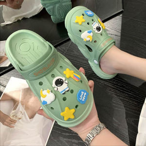 QDshop  รองเท้าแตะแบบสวม(flipflops)  แตะแฟชั่น รองเท้าลายนักบินอวกาศ รองเท้าใส่สบายพื้นนิ่ม ✨️