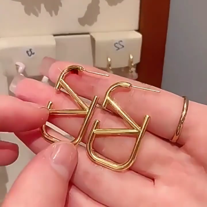 1 Pair Temperament Large V Shaped Earrings Smooth Simple Stud Earrings Handmade Lightweight Pendants Fashion