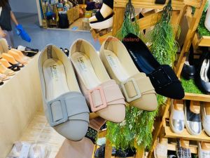 Clearance Sale: Shoes8888 รองเท้าคัทชู หน้าเข็มขัด มี4สี สำหรับผู้ชาย/หญิง ไซล์ 36-45