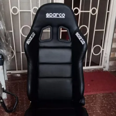 PREMIUM jok racing terpasang di mobil civic