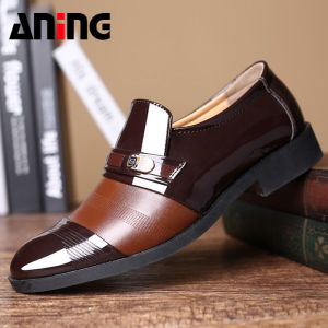 Sepatu Kulit Bisnis Pantofel Kasual Pria Dengan Kotak Sepatu 2046