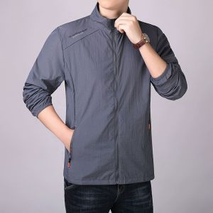 เสื้อกันแดดแห้งเร็วผู้ชาย คอปกตั้ง แบบบาง แจ็คเก็ตระบายอากาศสำหรับกิจกรรมกลางแจ้ง เสื้อคลุมกันแดด