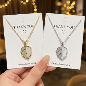 Fashion necklace pendant - Luxury and exclusive small-scale collar chain accessory 百搭个性爆款微镶白贝树叶项链女简约时尚气质网红锁骨链饰品
