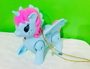 ของเล่นม้าโพนี่เดินขยับขาได้ มีไฟ มีเสียงเพลง ใส่ถ่านAA 2ก้อน