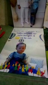 Cetak foto ukuran 10R (20x30) motif lis gold