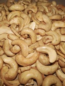 mete belah 2 goreng 1kg