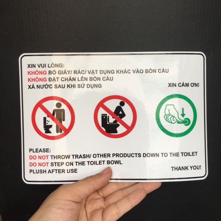 Toilet rule. Biển báo chú ý nhà vệ sinh, nhà tắm, WC. Không giẫm chân lên bồn cầu. Xả nước sau khi sử dụng