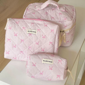 2026 Màu hồng nơ Quilting Phụ nữ Túi mỹ phẩm Dây kéo di động Trang điểm Du lịch Tổ chức Nữ Túi xách Túi đựng đồ vệ sinh cho các cô gái2026