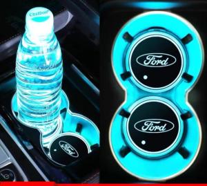 แผ่นโฟมจิ๊กซอปูพื้นที่วางแก้วไฟ Led รถยนต์2ชิ้นป้องกันการเสื่อกันลื่นสำหรับ Toyota เรือลาดตระเวนที่ดินที่ราบสูง Prado Sequoia Reiz Camry EZ Corolla Alphard