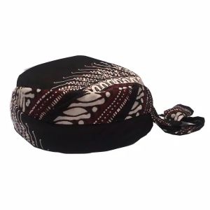 Peci Batik Jogokariyan Motif D Kopiah Parang Kumitir \[Hitam]\ Kopeah Songkok Udeng Kopeyah Imamah Kain Batik Khas Jogja