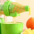 Kawaii Box juicers blenders lemon squeezer Plastic Hand-Cranked Squeezing Juicer Silicone Suction Bottom Manual Juice Mixer Kitchen Gadgets DIY Food Processor. 