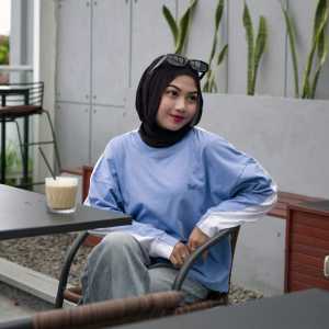 Lief - Kaos Twotone Polos Wanita Warna Biru dan Putih Bahan Cotton Combed All Size