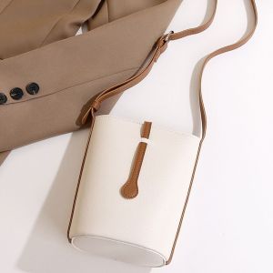 YSUNNY ลำลอง กระเป๋าสะพายหนัง PU ประณีต นุ่มนวล กระเป๋าสะพายข้างผู้หญิง แฟชั่น ทันสมัย กระเป๋าถือพกพา ใช้ประจำวัน