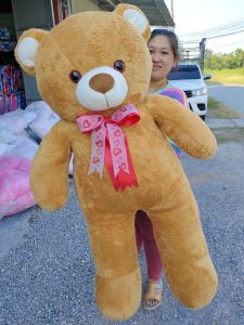 น้องหมีเท็ดดี้ผูกโบว์ลิบบิ้นตัวใหญ่ สวย สินค้าพร้อมส่ง100เซนติเมตร ตุ๊กตาตัวใหญ่ๆมีปลายทาง