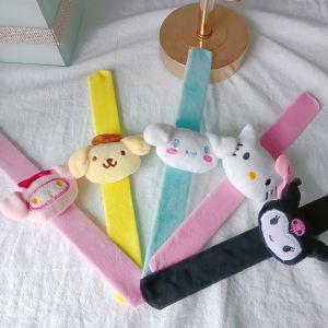 Sanrio Clap วงกลมของเล ่ น Slap Snap Wrap สายรัดข ้ อมือสร ้ อยข ้ อมือ Cinnamoroll Hello Kitty Kuromi My Melody ตุ ๊ กตาแหวนสนุก Pop Circles เด ็ กคริสต ์ มาสของขวัญ