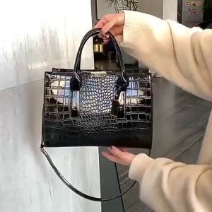 New Trendy Womens Bag with Crocodile Pattern Handbag Shoulder Bag Crossbody Bag Tote Bag Global