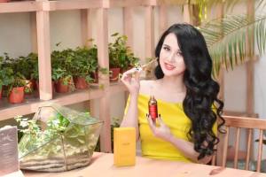 Serum diệp lục tảo biển Nari tái tạo tế bào gốc giảm lão hóa giúp da căng bóng mịn màng khỏe mạnh từ bên trong hũ 50ml