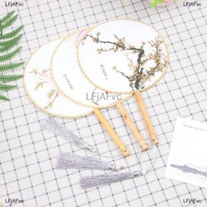 [COD] LFjAFvc Chinese Style Round Fan with Wooden Handle Portable Printed Vintage Fan