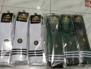 kaos kaki panjang selutut 6 pasang