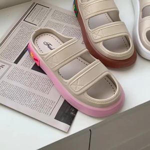 Womens Outdoor Slippers New Fairy Style Cool Slippers Internet Celebrity Versatile Stepping Comfort Thick Sole Beach Sandals